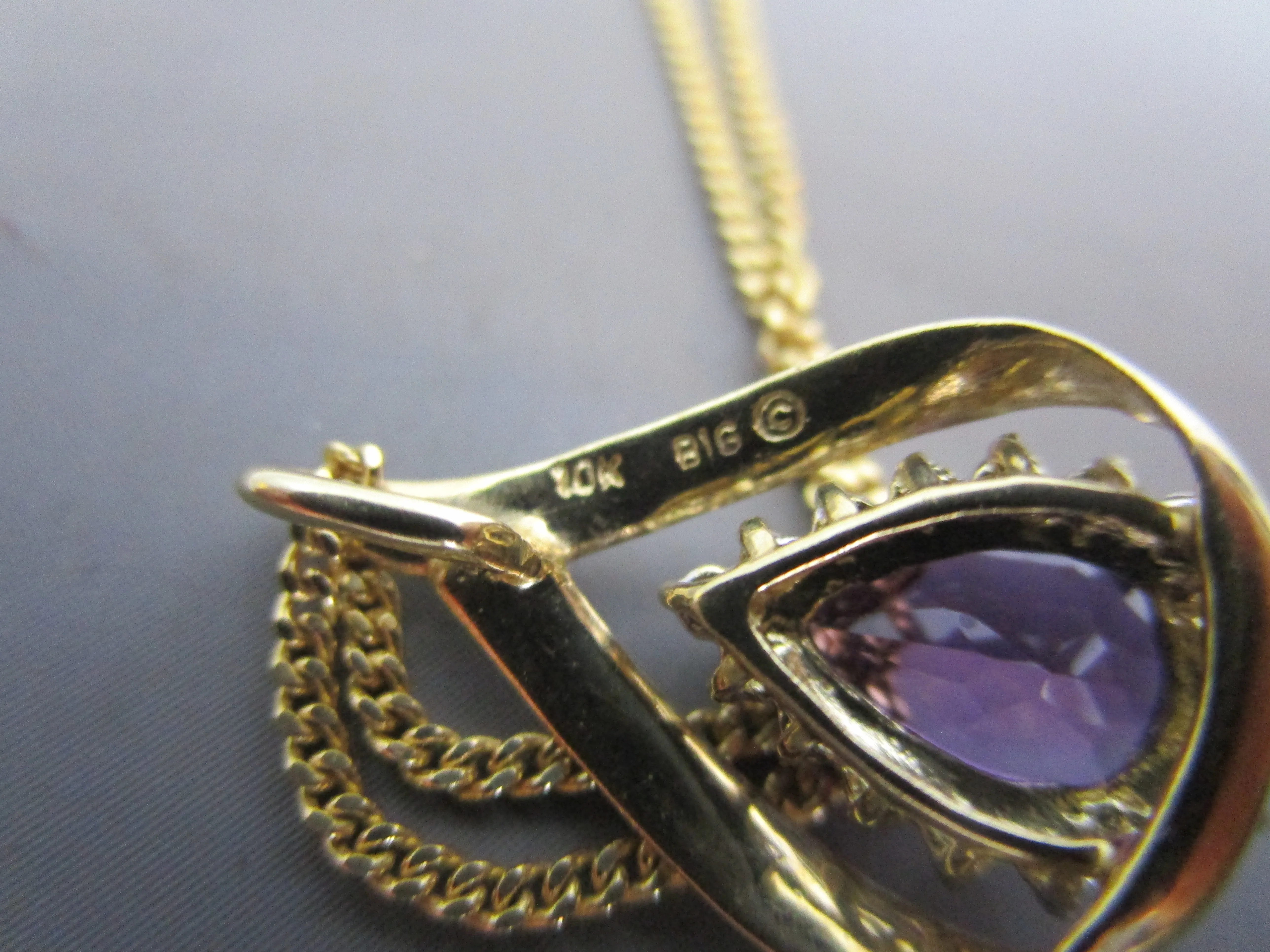 10K Amethyst Pendant On 9K Chain Necklace Vintage c1980