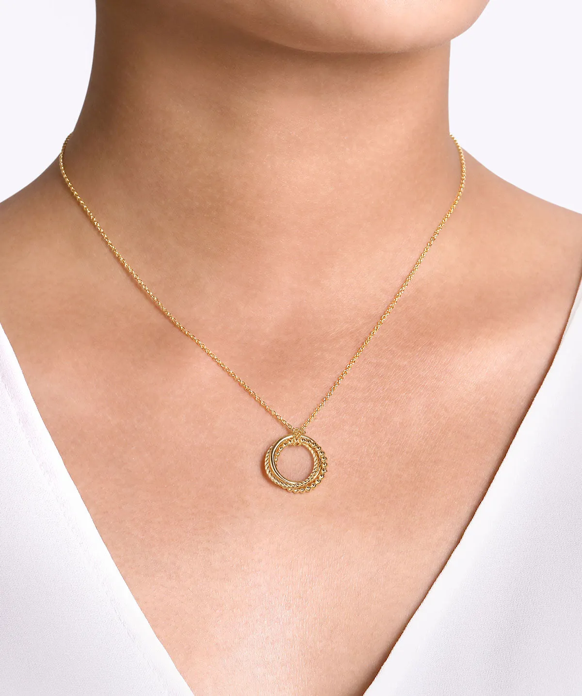 14K Yellow Gold Bujukan Twisted Rope Multi Circle Pendant Necklace