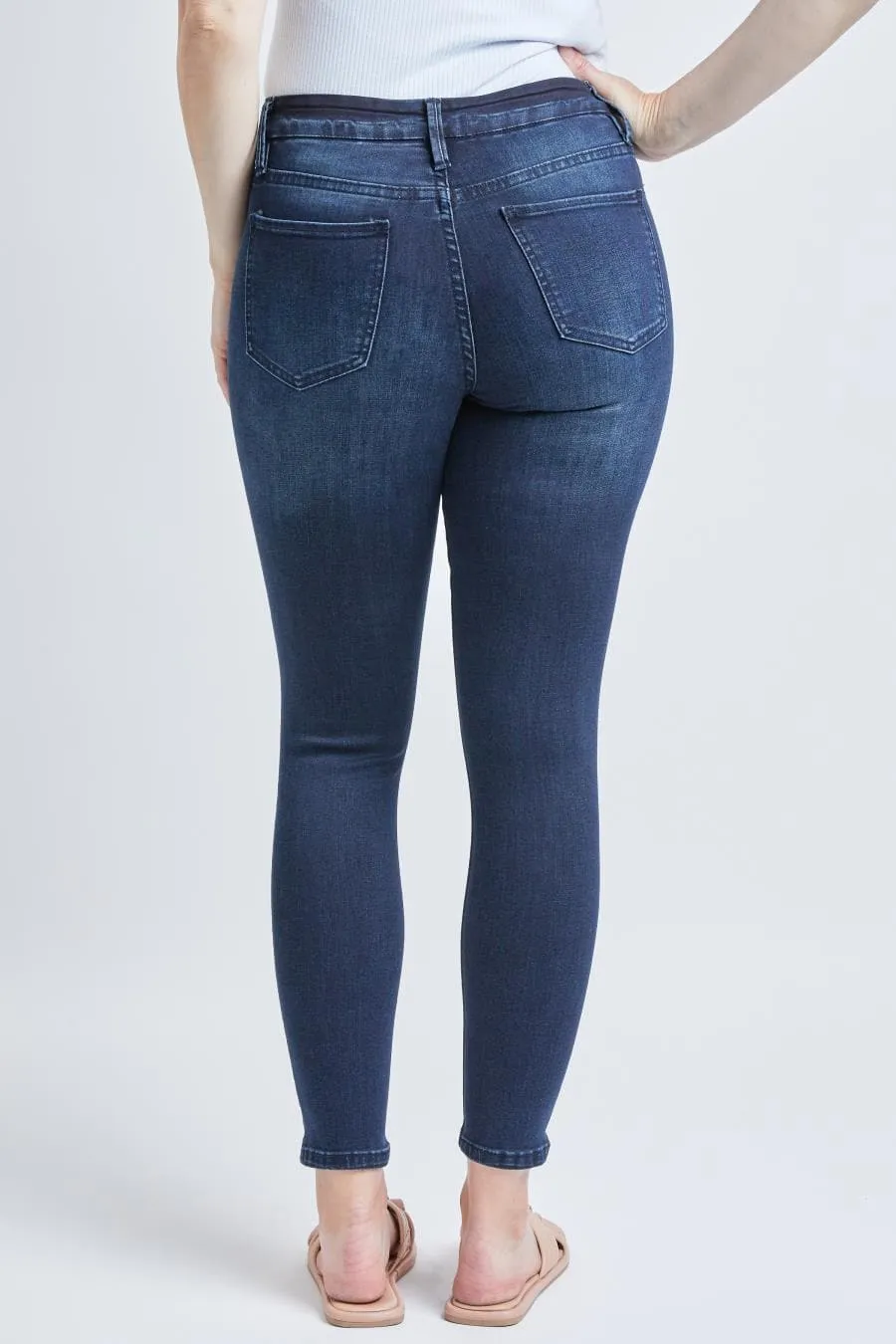 Women's Curvy Ultra High Rise Skinny Jeans